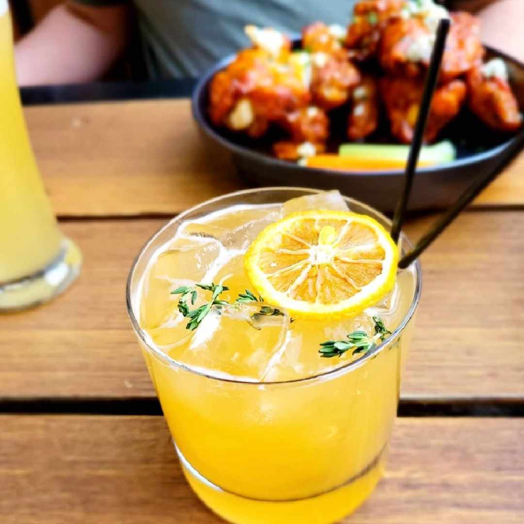 Bottomless Mimosas & Bloody Marys