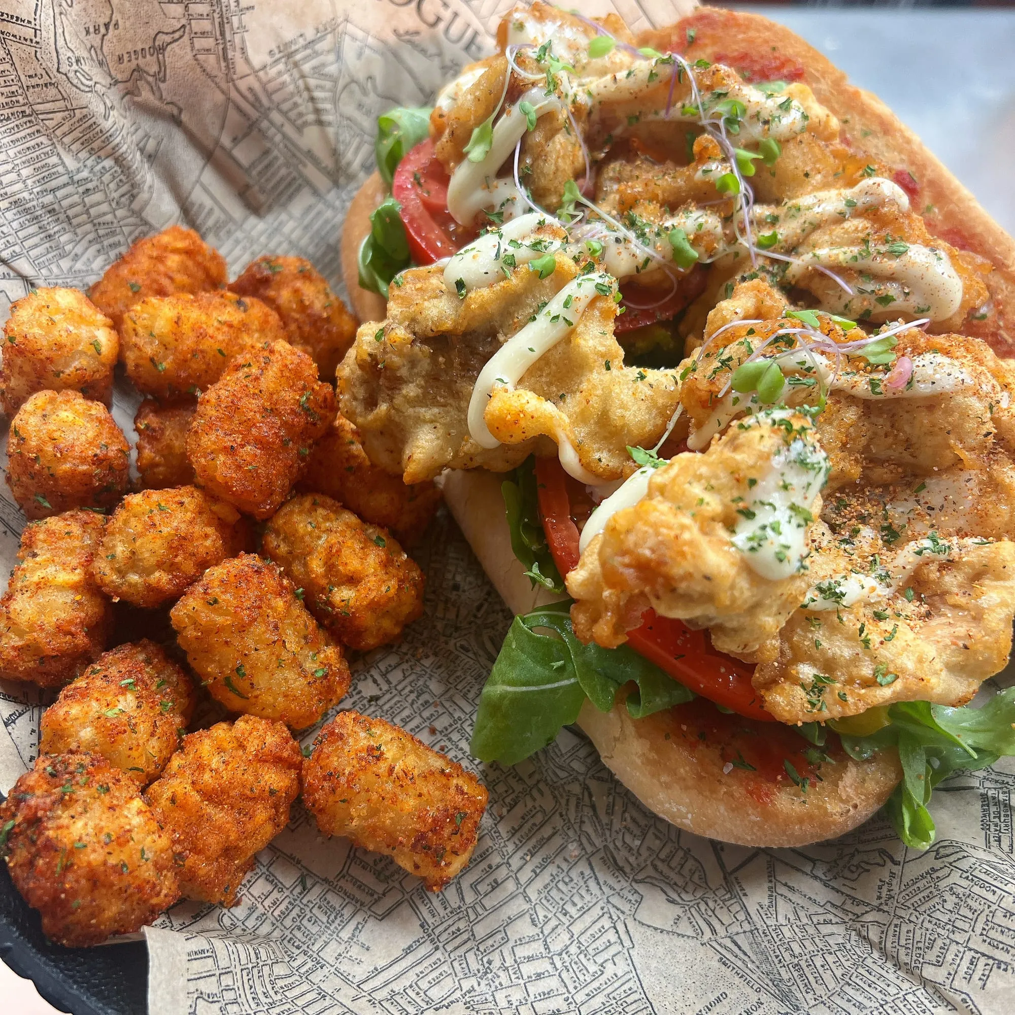 Fried oyster po' boy with remoulade